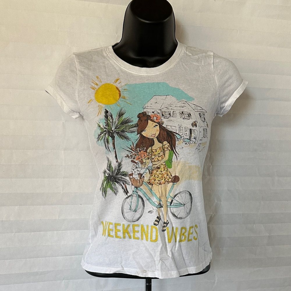 The Place Girls White Cap Sleeve Tee “Weekend Vibes” Size M Cute Graphic Casual